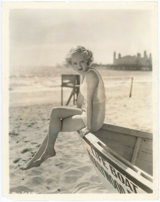 Pretty Barefoot Bathing Beauty Bette Davis Vintage 1933 Breezy Pin - Up Photograph