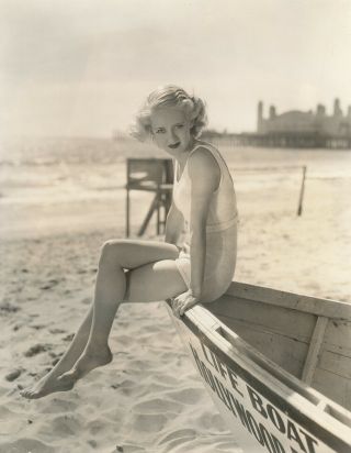 Pretty Barefoot Bathing Beauty Bette Davis Vintage 1933 Breezy Pin - Up Photograph 2