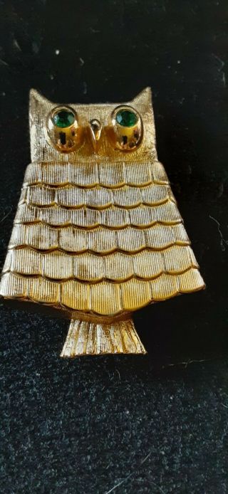 Vintage Avon Gold Tone Brooch Pin Owl With Compartment