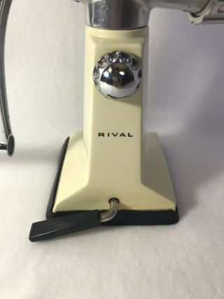 Vintage Rival Grind - O - Mat,  Grinder/Shredder,  Model 303 2