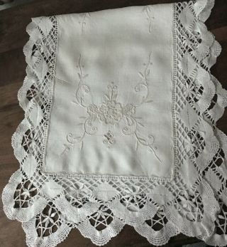 Vintage Runner Dresser Scarf 32x14 " Beige Hand - Embroidered Cluny Lace Edge