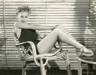 Blonde Leading Lady Judith Barrett 1938 Bathing Beauty Photograph 2
