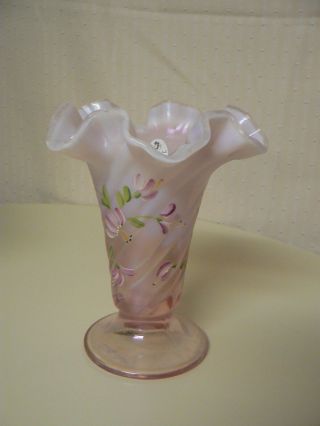 Fenton Glass Vase Rosemilk Stretch 4073 J8 Signed by Shelley Fenton 5.  5 