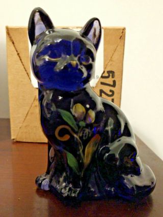 Fenton,  Sitting Cat,  Hyacinth Glass,  Hand Painted W/original Box 5165 Xf