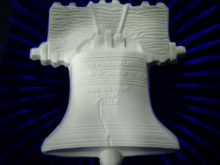 Baccarat Liberty Bell Paperweight 3