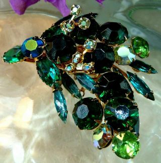 Gorgeous Vintage Shaded Of Emerald Peridot Green Glass Ab Rhinestone Pin Brooch