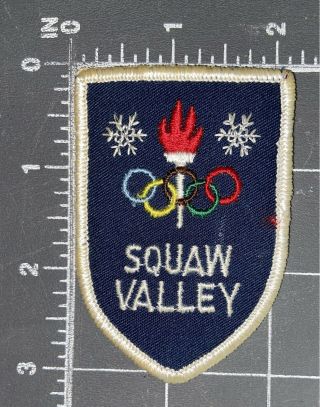 Vintage 1960 Squaw Valley 8th Olympics Winter Games Patch Viii California Tahoe