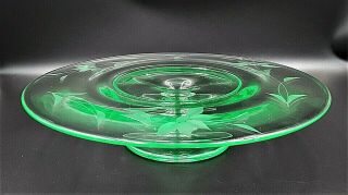 Vintage ETCHED GREEN URANIUM DEPRESSION GLASS CAKE STAND / CAKE PLATE 3