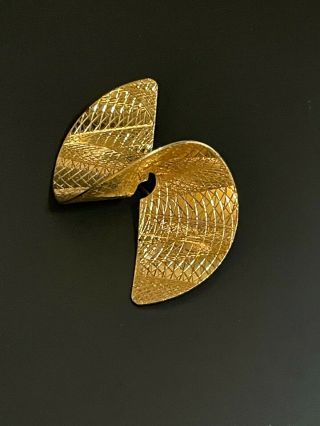 Vintage Sarah Coventry Modernist Swirl Gold Tone Brooch Pin