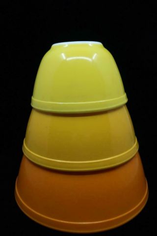 Set Of 3 Vintage Citrus Yellow Orange Pyrex Nesting Mixing Bowls 401 402 403