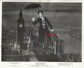 Julie Andrews Vintage Photo 1964 " Mary Poppins " Flying Over City Rare