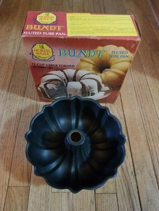 Vintage Nordic Ware Bundt Brand Fluted Tube Pan - 12 Cup With Teflon