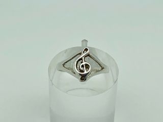 Gorgeous Vintage Sterling Silver Musical Note Band Ring Size J