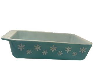 Vintage Pyrex 2qt 575 - B Snowflake Turquoise White Baking Dish Casserole
