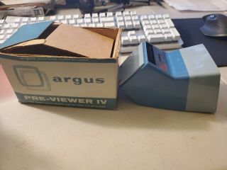 Vintage Argus Pre - Viewer Iv 35mm Illuminated Slide Viewer,  Box