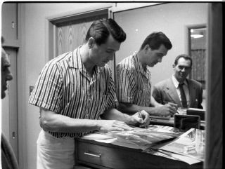 Rock Hudson Signing Fan Autograph Photos 1960 