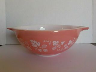 Vintage Pyrex Pink And White Gooseberry 444 Bowl