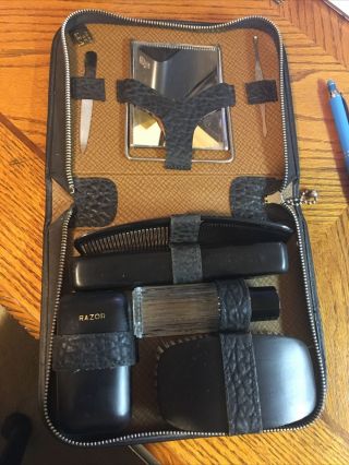 Vintage Gillette Travel Safety Razor Kit In Leather Case
