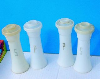 (4) Vtg Tupperware Hourglass 6 " Salt & Pepper White S&p Shakers W Caps 718 Gc