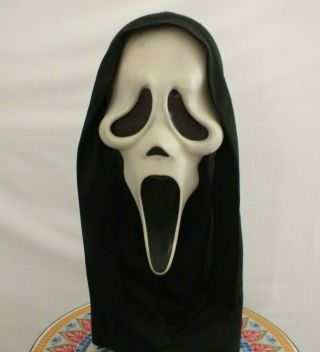 Fun World Fu9206s Scream Movie Mask One Size Fits Most Teens And Adults.