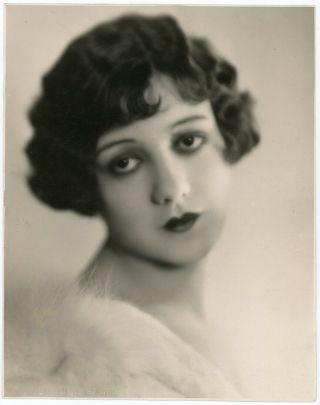 Bow - Lipped Flapper Elinor Fair 1926 Silent Film Glamour Photograph