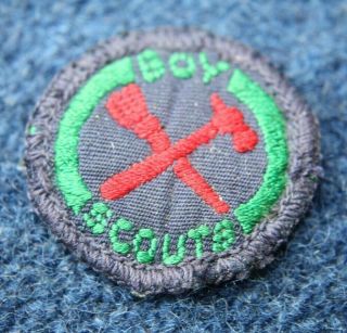 Vintage British Boy Scouts Proficiency Blue Badge: Handyman