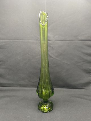 Vintage L.  E.  Smith Epic Green Vase Stretch Swung Six - Petal Art Glass 18 Inches