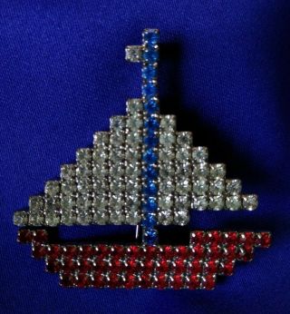 Vtg Dorothy Bauer Patriotic Sail Boat Usa Flag Color Rhinestones Brooch Pin