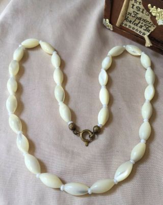Vintage Art Deco Mother Of Pearl Mop Gemstone Oval Beads 16”necklace