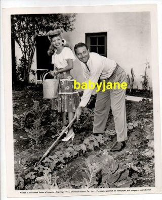 Jon Hall Frances Langford 8x10 Photo 1944 Gardening At Home