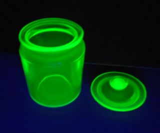 Vintage Vaseline Uranium Glass Jar With Lid Uv Black Light