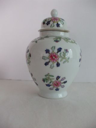 Vintage Ginger Jar White Porcelain Hand Painted Flowers 6 " Made In Macau,  China