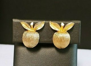 Stunning Vintage 1964 Sarah Coventry Golden Cherries Signed Clip On Earrings