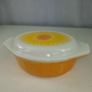 Vtg Pyrex 043 1.  5 Qt.  Oval Yellow/orange Daisy/sunflower Casserole Dish & Lid