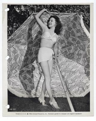 Susan Hayward 1948 Universal 8x10 Portrait Swimsuit Key - Book