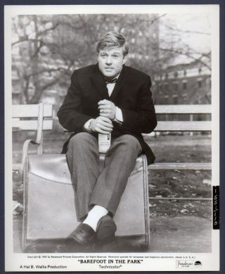 Robert Redford W.  Whisky Bottle Barefoot In The Park Orig Photo Handsome Actor