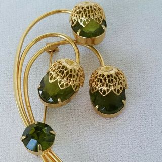 Vintage Large Sarah Coventry Green Faceted Glass Rhinestones 