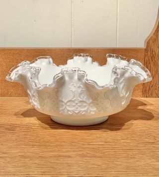 Vintage Fenton Spanish Lace Silver Crest Bowl Milk Glass Centerpiece Bowl 9 5/8”