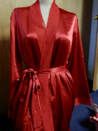 Morgan Taylor Intimates Vintage Red Bathrobe M Silky Kimono