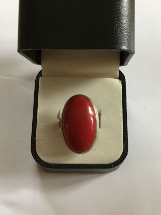 A Large Vintage Oval Red Jasper Coloured Silver Dress Ring Size N