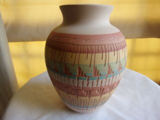 Vintage artist signed Dennison Billy Navajo Native American pottery vase 2