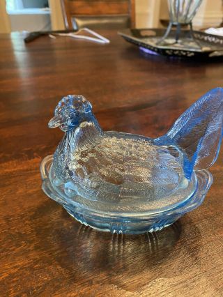 Fenton Ice Blue Hen On A Nest - Split Tail - - Measures 5.  5”x4”tall
