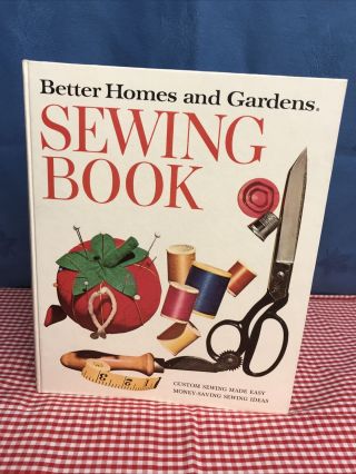 Vintage Better Homes & Gardens Sewing Book 1970 Hardcover Great Illustrations