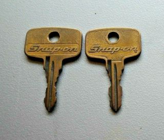2 Vintage Snap On Toolbox Lock Key Y 89 & Y 99