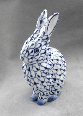 Vtg Rabbit Porcelain Figurine Andrea By Sadek Blue White Fishnet Hand Painted