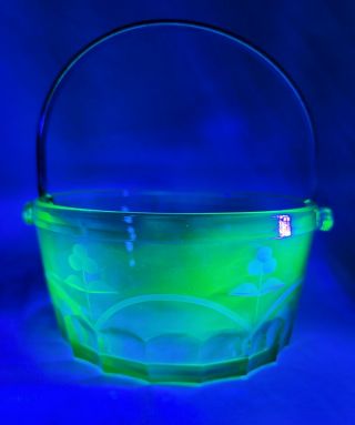 Vintage Etched Green Depression Uranium Glass Short Ice Bucket/tub