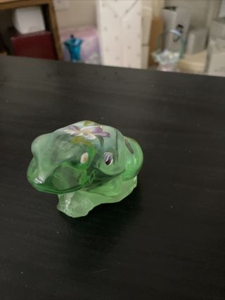 Fenton Green Glass Handpainted 3.  5 " X 2.  5 " Frog Figurine Signed Marked