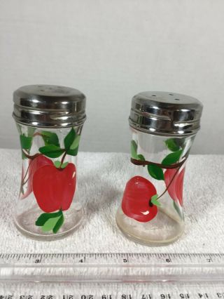 Vintage Glass Salt & Pepper Shakers Hand Painted Red Apples Retro Farmhouse S9