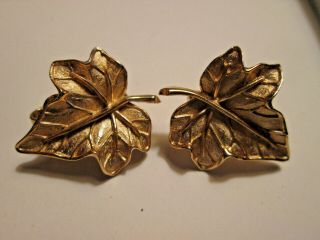 Vintage Trifari Crown Gold Tone Leaf Shape 1 " Clip On Earrings Signed Pretty