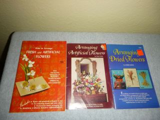 Vintage Arranging Dried Flowers/ Artificial Flowers/ Fresh Flowers Books